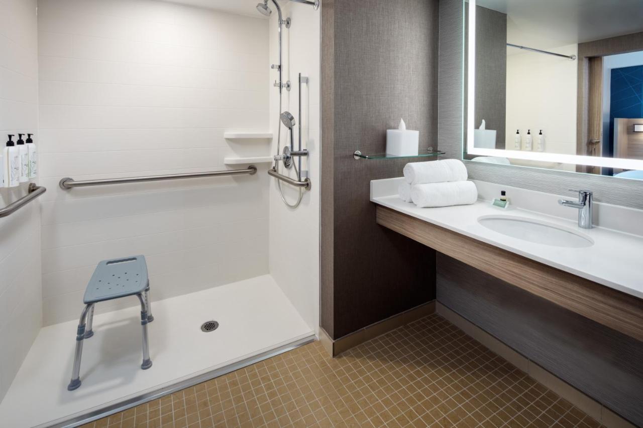 Springhill Suites By Marriott New York Jfk Airport Jamaica Экстерьер фото